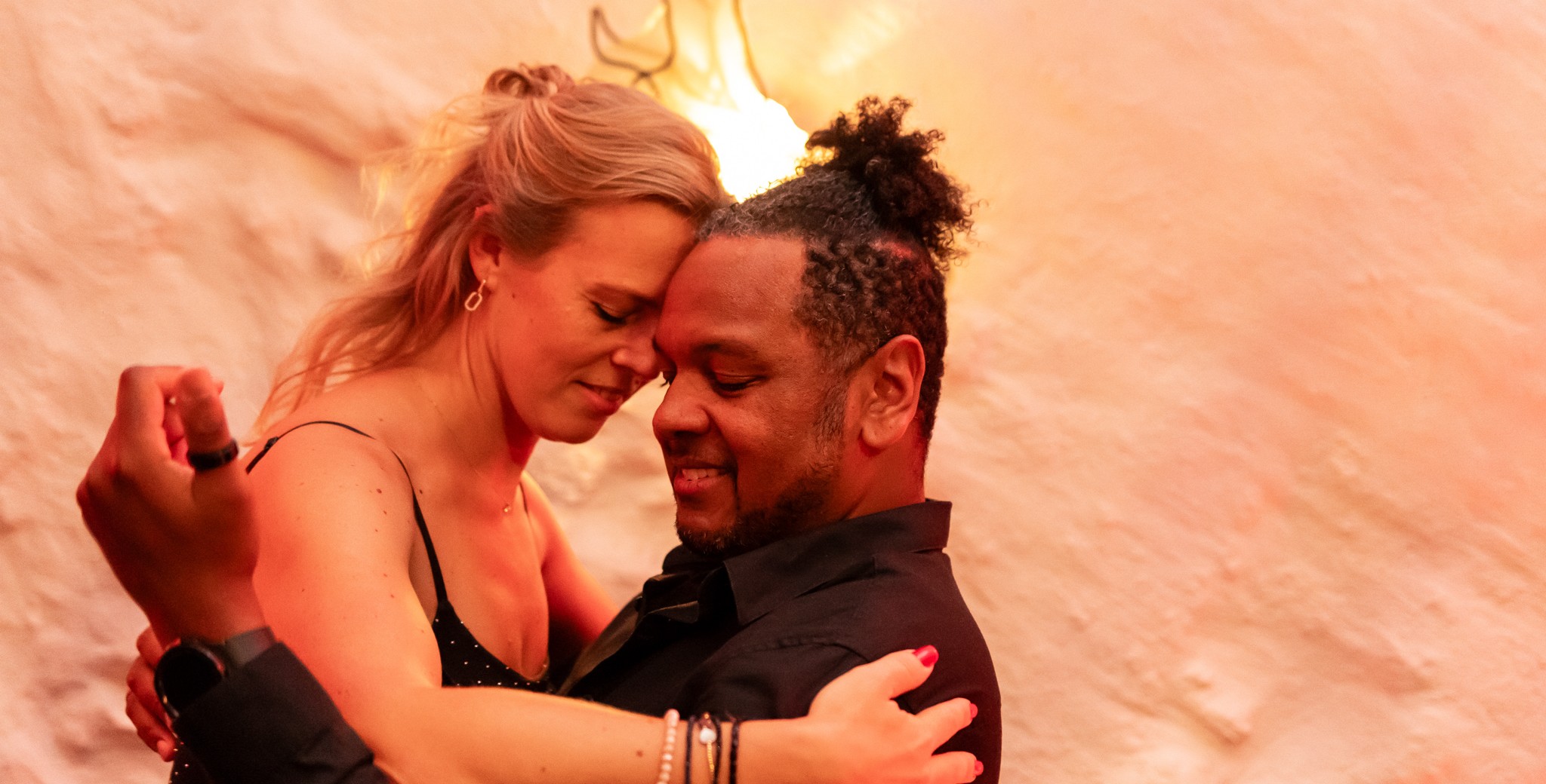 Koppels tijdens Bachata groepslessen in Best bij Eindhoven bij Passion2Dance